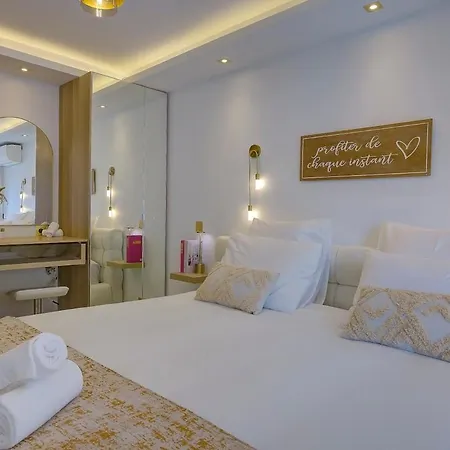 Luxe Azure Escape I Collection ジュアン・レ・パン