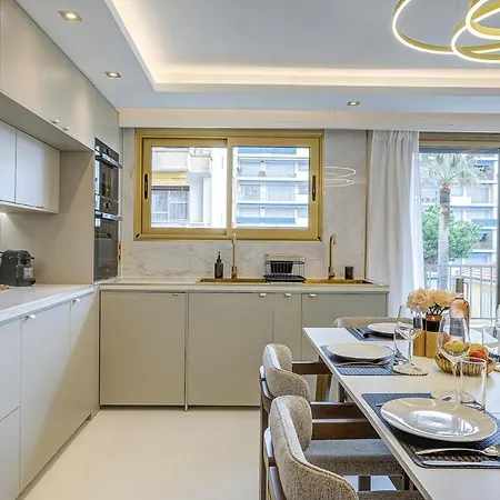 Luxe Azure Escape I Collection アパート *