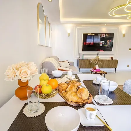 アパート Luxe Azure Escape I Collection